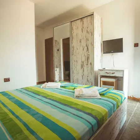 Dream House 招待所 2*