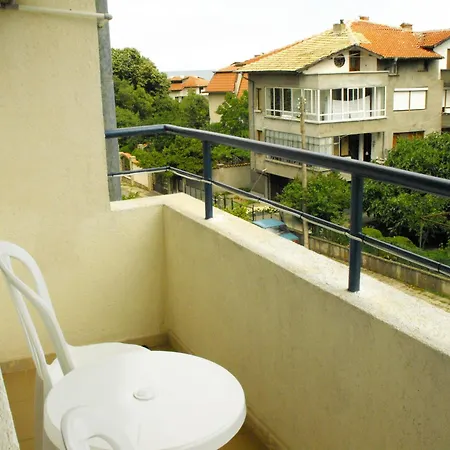 Guest house Dream House 2*