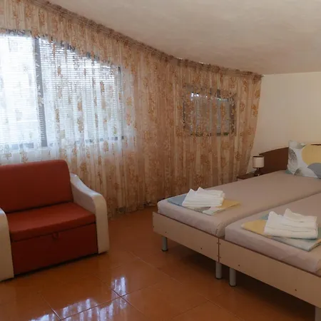 Dream House Pensjonat 2*