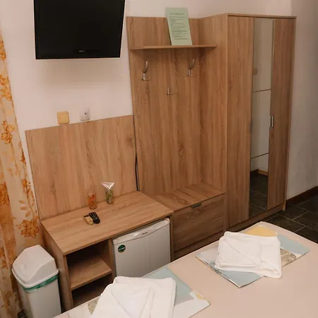 Dream House Pensjonat 2*