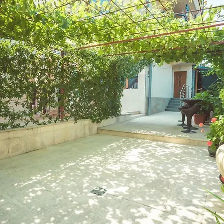 Guest house Dream House 2*