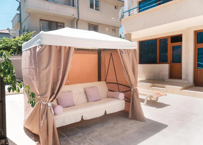 Dream House 2* Ahtopol